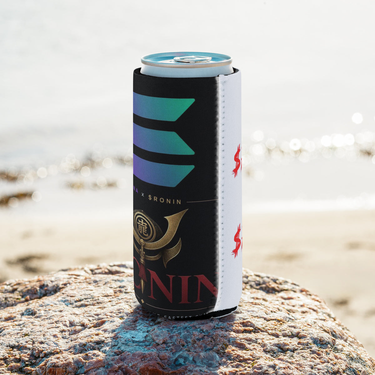 Solana Crest Ronin Can Cooler: Solana logo over a gold kabuto crest and gold $RONIN