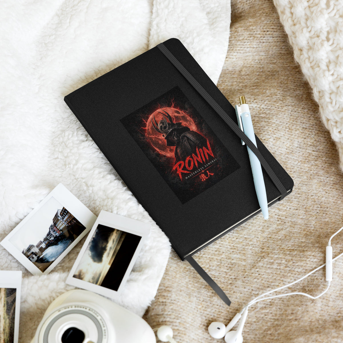 Blood Moon Ronin Hardcover Notebook: hardcover notebook with a horned samurai before a blood-red moon, red RONIN