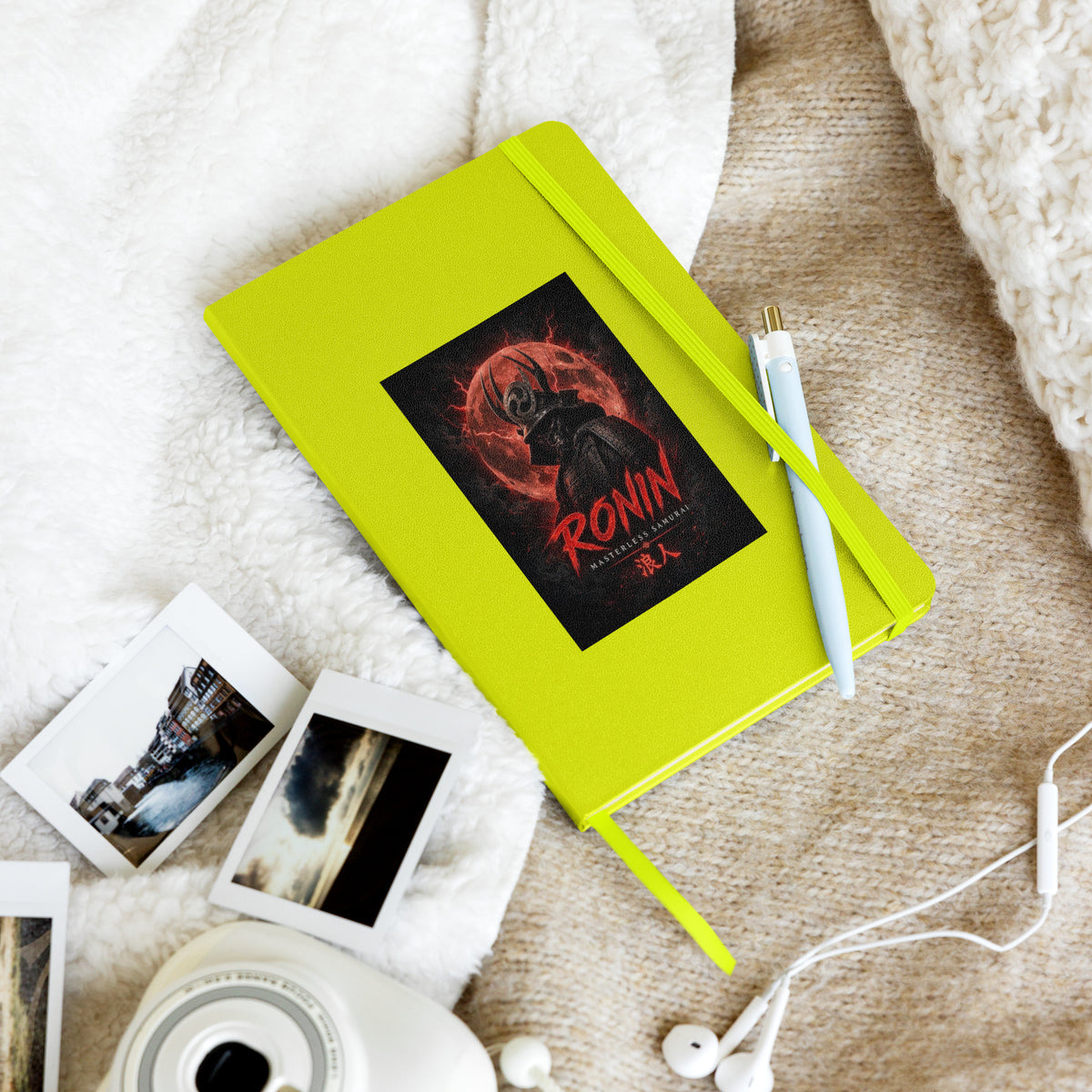 Blood Moon Ronin Hardcover Notebook: hardcover notebook with a horned samurai before a blood-red moon, red RONIN