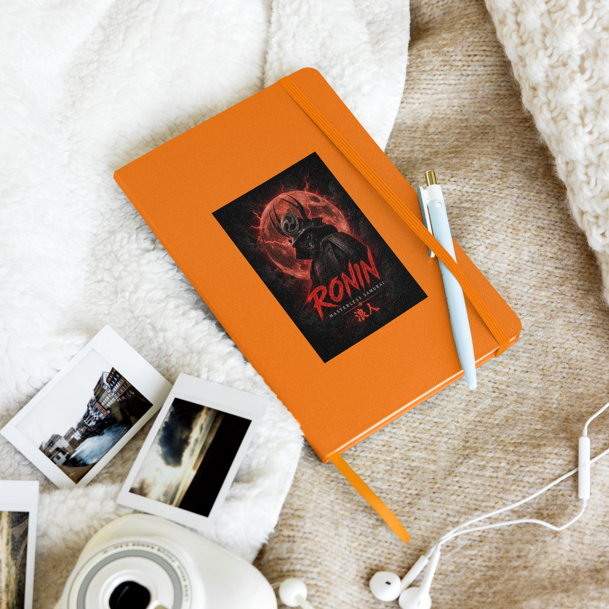 Blood Moon Ronin Hardcover Notebook: hardcover notebook with a horned samurai before a blood-red moon, red RONIN