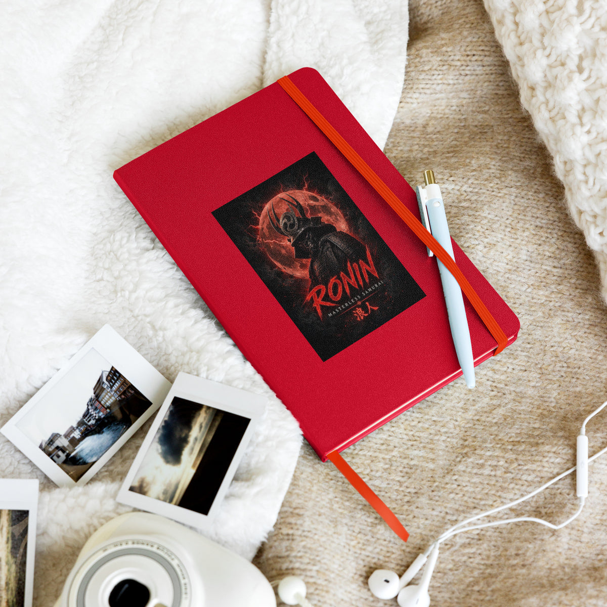 Blood Moon Ronin Hardcover Notebook: hardcover notebook with a horned samurai before a blood-red moon, red RONIN