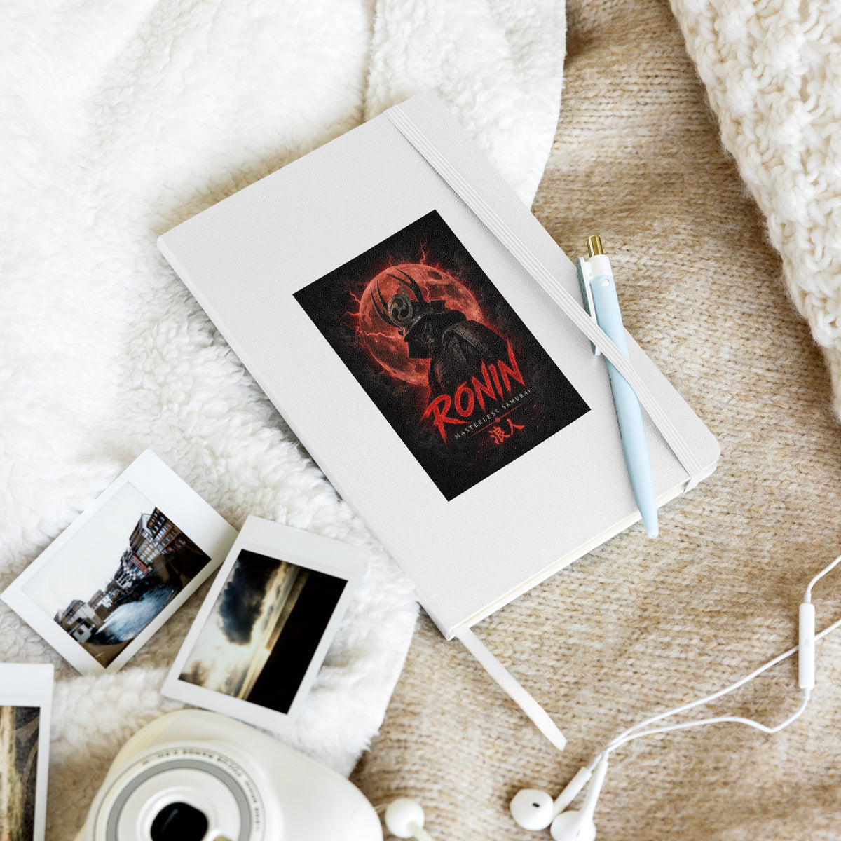 Blood Moon Ronin Hardcover Notebook: hardcover notebook with a horned samurai before a blood-red moon, red RONIN